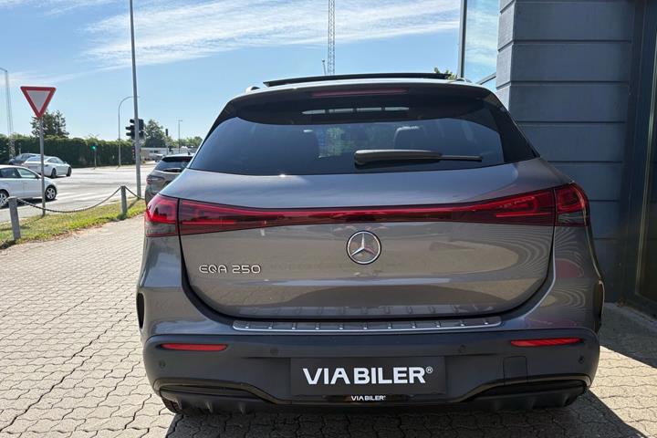 undefined Mercedes EQA 250 fra 2022