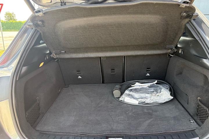 undefined Mercedes EQA 250 fra 2022