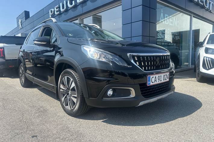 Sort Peugeot 2008 fra 2018