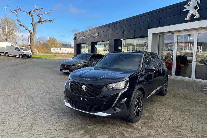 Sort Peugeot e-2008 fra 2023