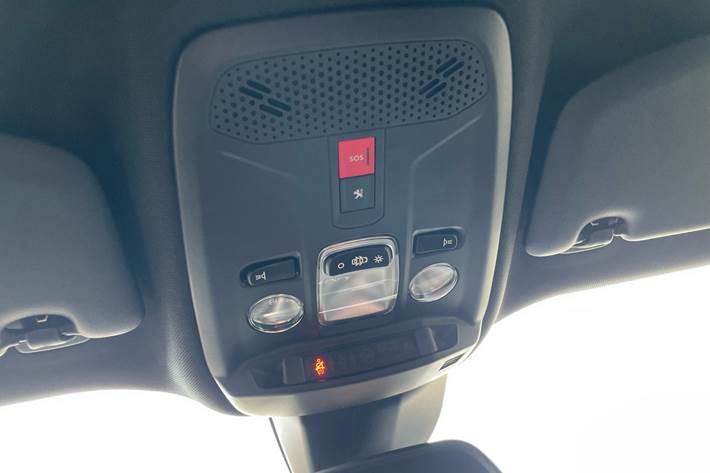 Sort Peugeot e-2008 fra 2023