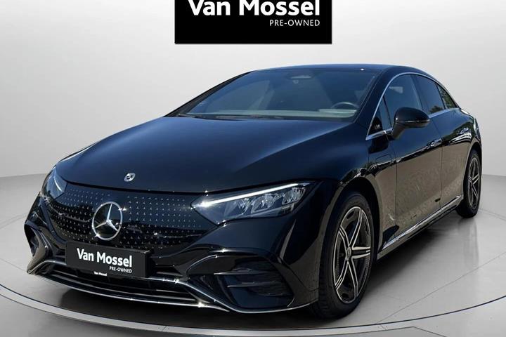 Sort Mercedes EQE 350+ fra 2025 set udefra