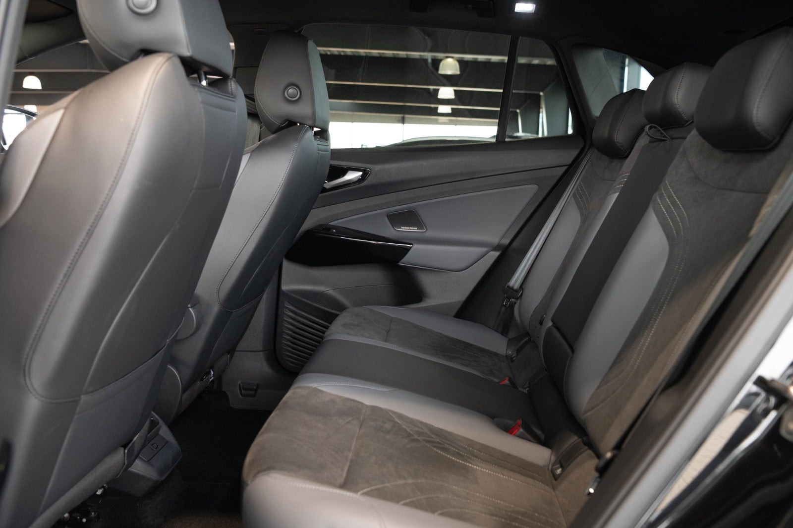 Sort VW ID.4 fra 2025