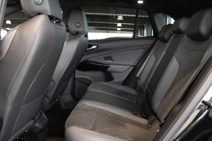 Sort VW ID.4 fra 2025