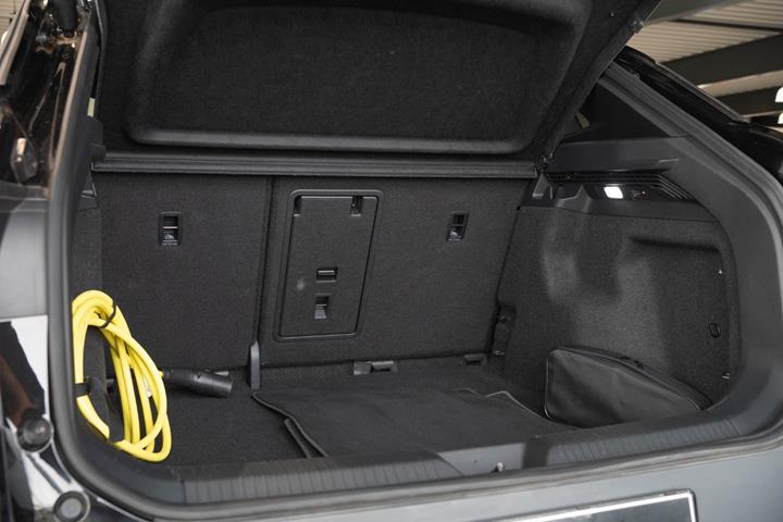 Sort VW ID.4 fra 2025