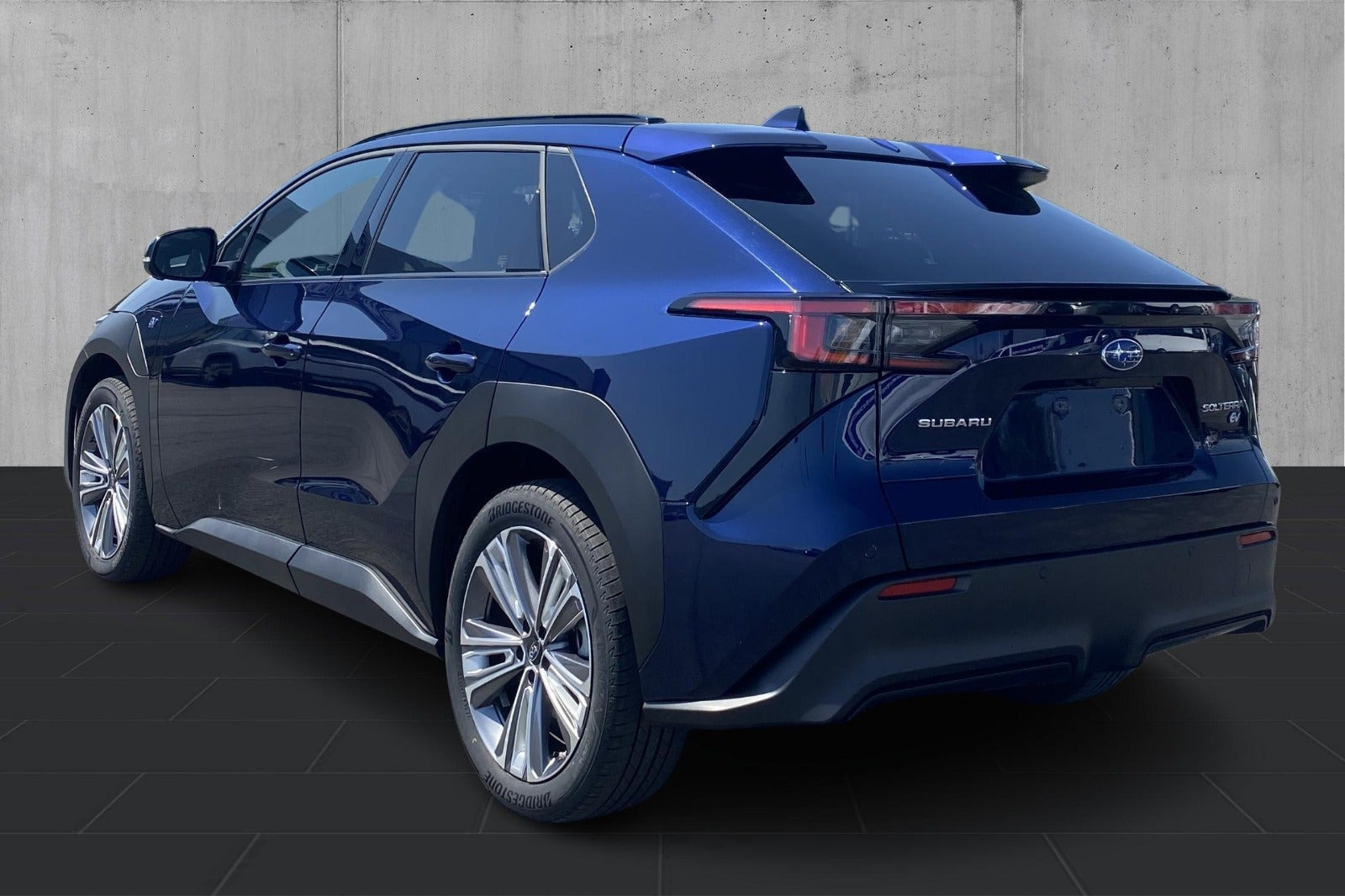 Blå Subaru Solterra fra 2025