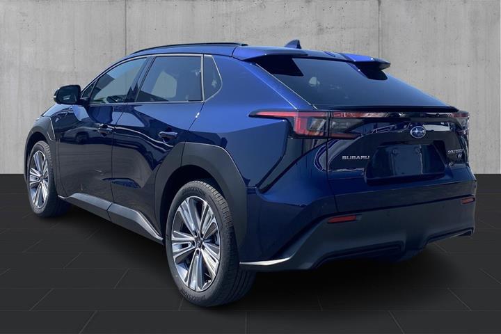 Blå Subaru Solterra fra 2025