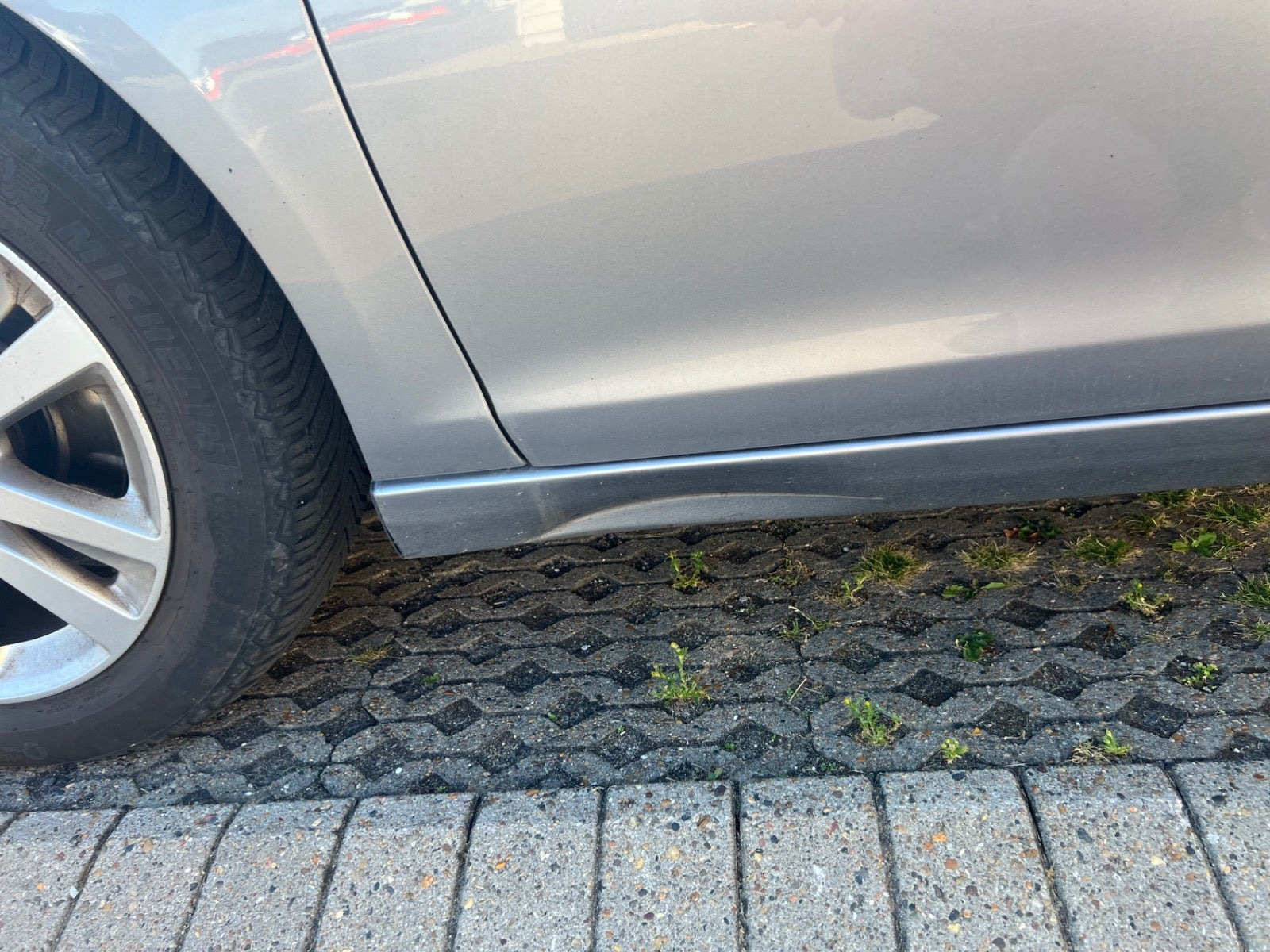 Sølv Peugeot 308 fra 2018