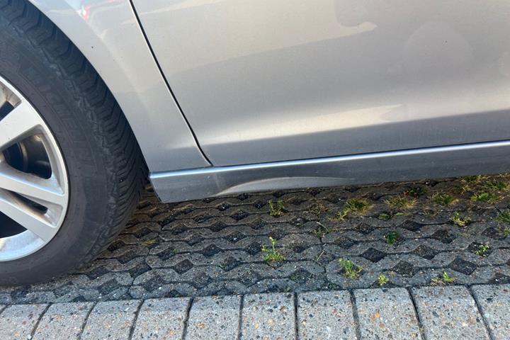 Sølv Peugeot 308 fra 2018