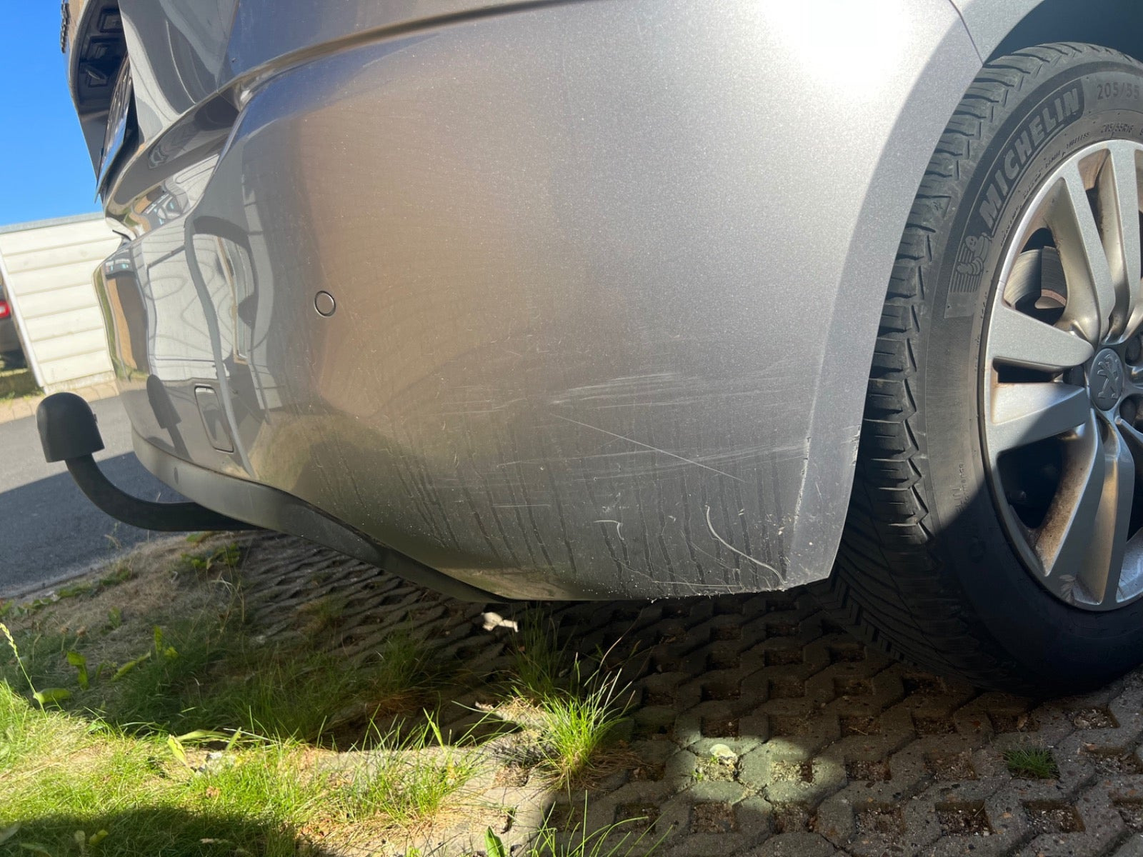 Sølv Peugeot 308 fra 2018