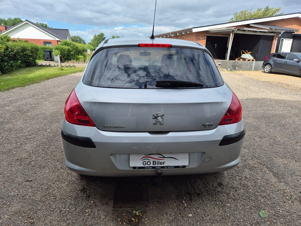 Grøn Peugeot 308 fra 2008
