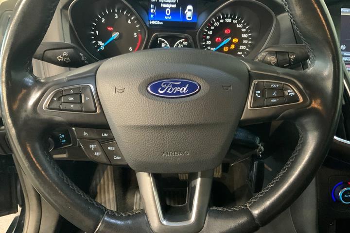 Sort Ford Focus fra 2016