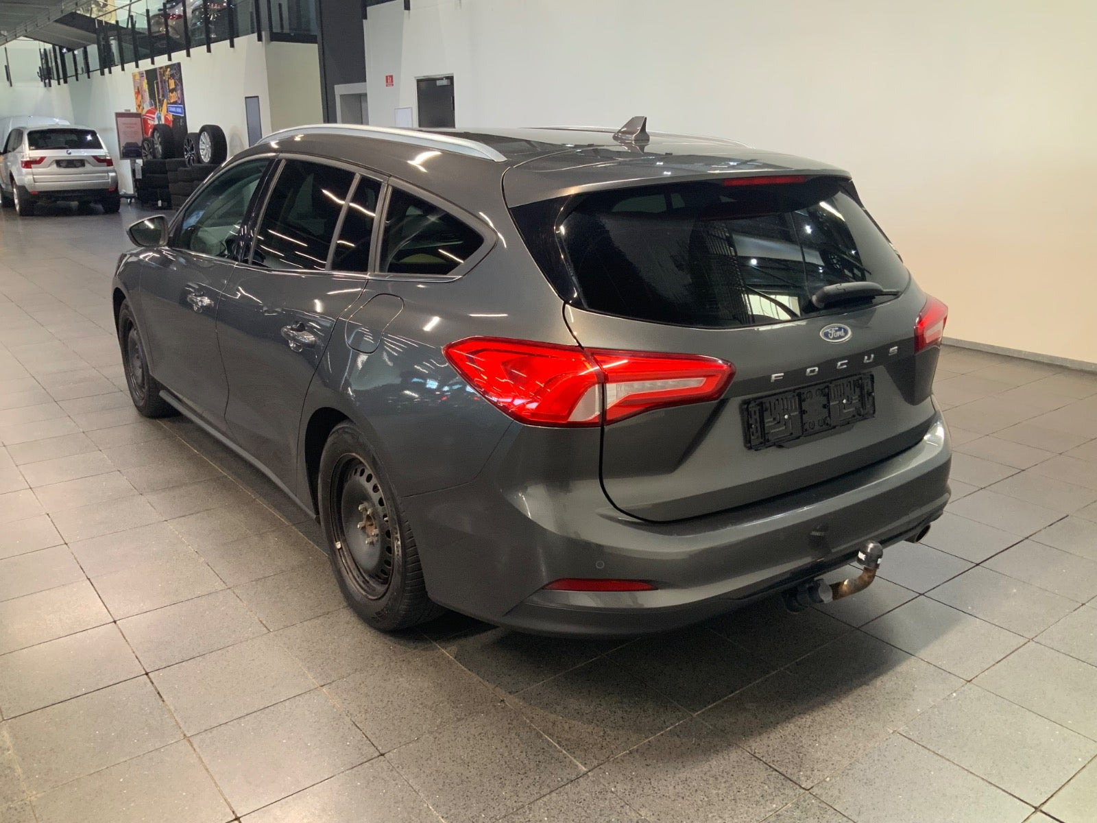 Grå Ford Focus fra 2019