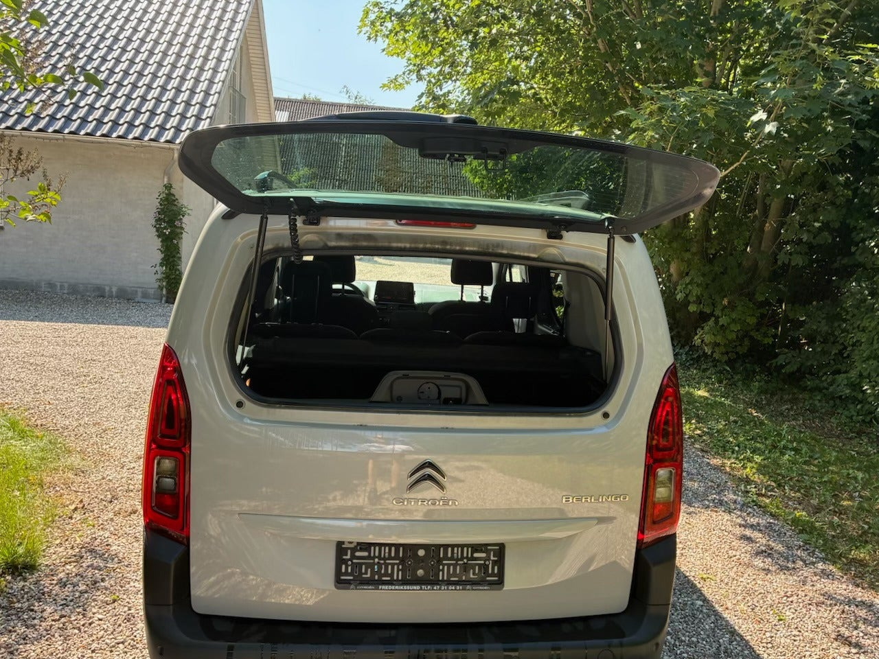 Beige Citroën Berlingo fra 2018