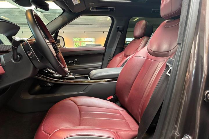 Brun Land Rover Range Rover sport fra 2022
