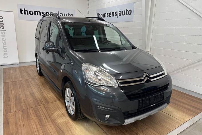 Grå Citroën Berlingo fra 2015