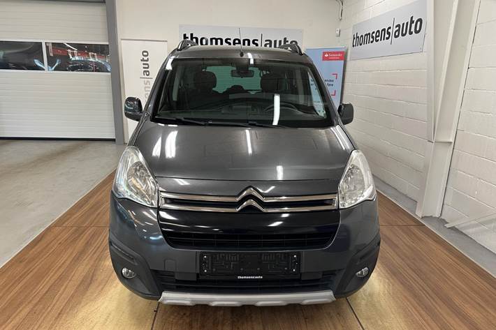Grå Citroën Berlingo fra 2015