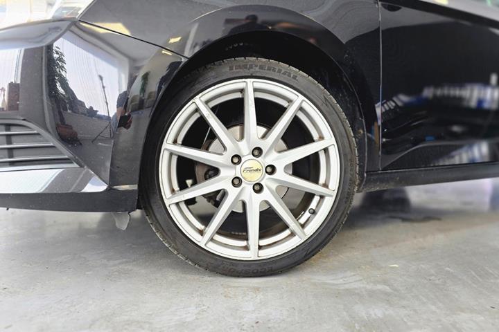 Sort Skoda Fabia fra 2018