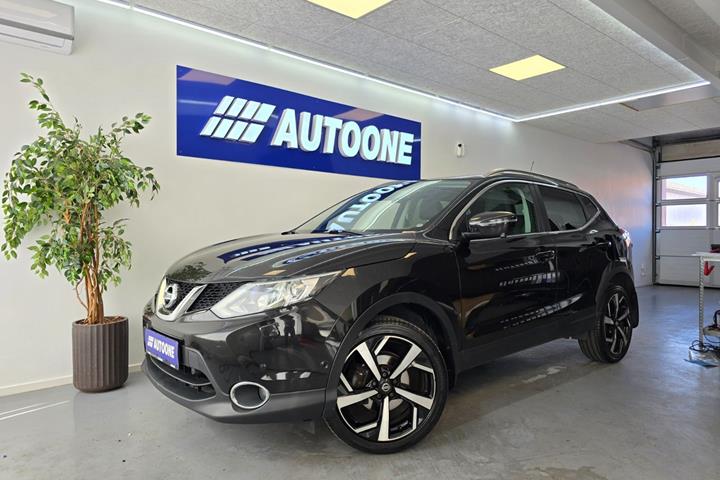 Sort Nissan Qashqai fra 2016