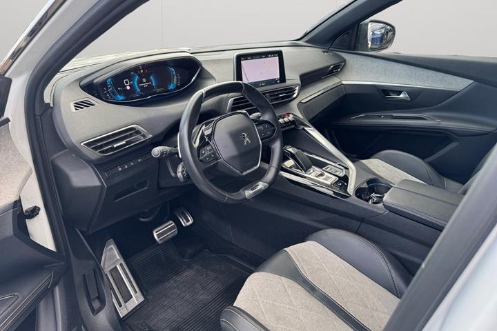 Hvid Peugeot 3008 fra 2020