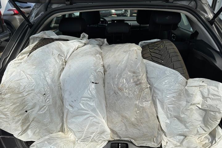 Grå Citroën C4 Cactus fra 2020
