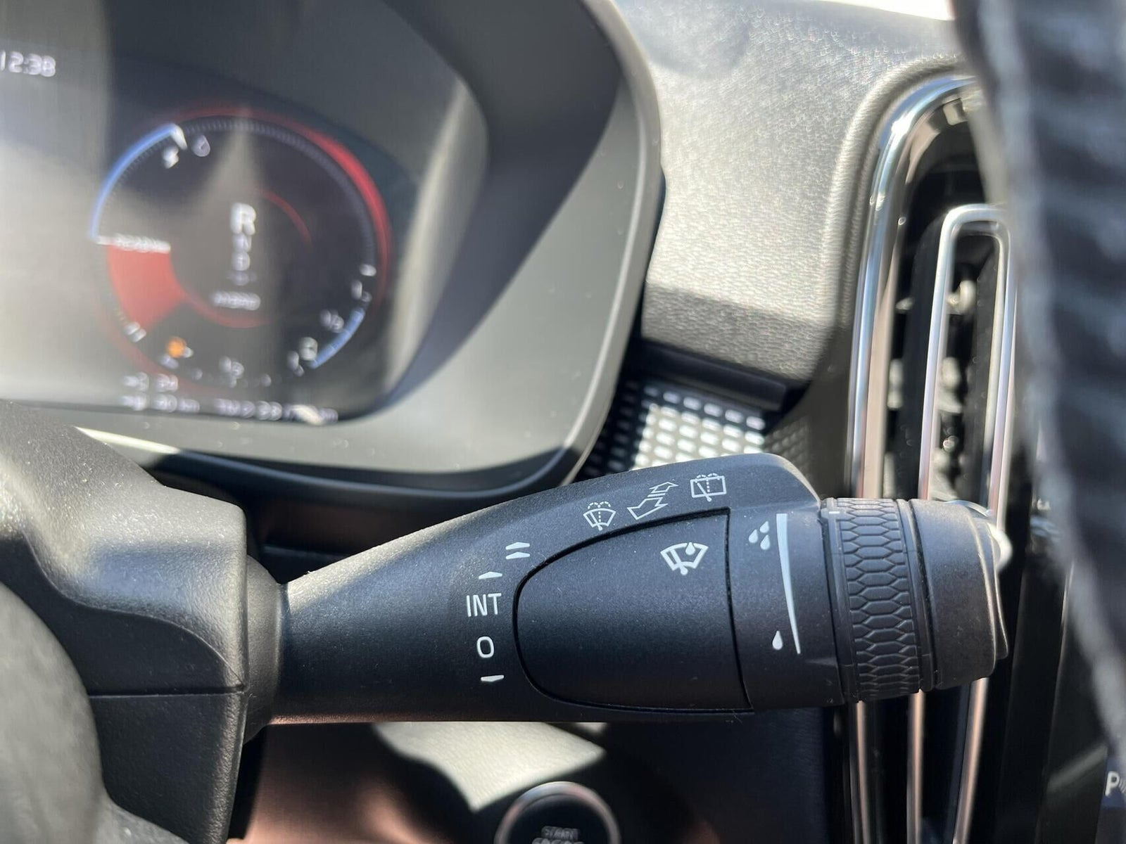 Hvid Volvo XC40 fra 2020