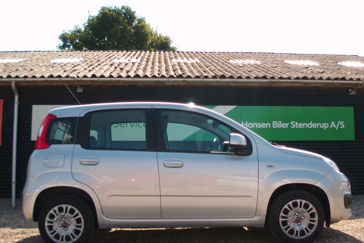 Sølv Fiat Panda fra 2019