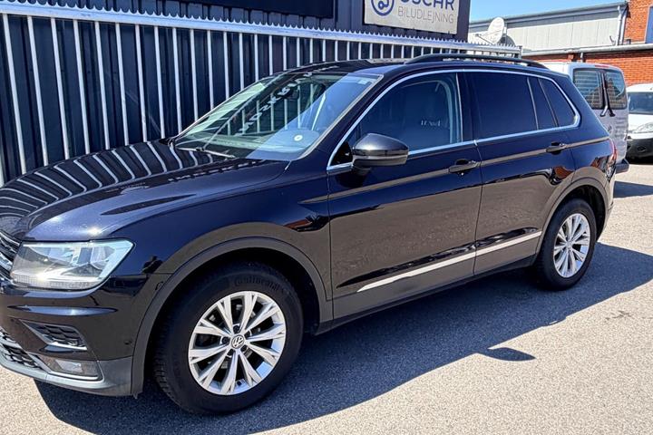Sort VW Tiguan fra 2018