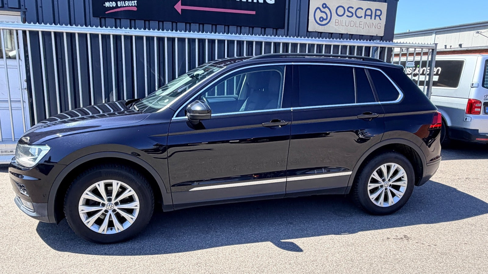 Sort VW Tiguan fra 2018