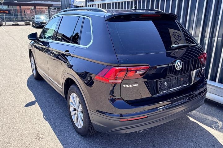 Sort VW Tiguan fra 2018