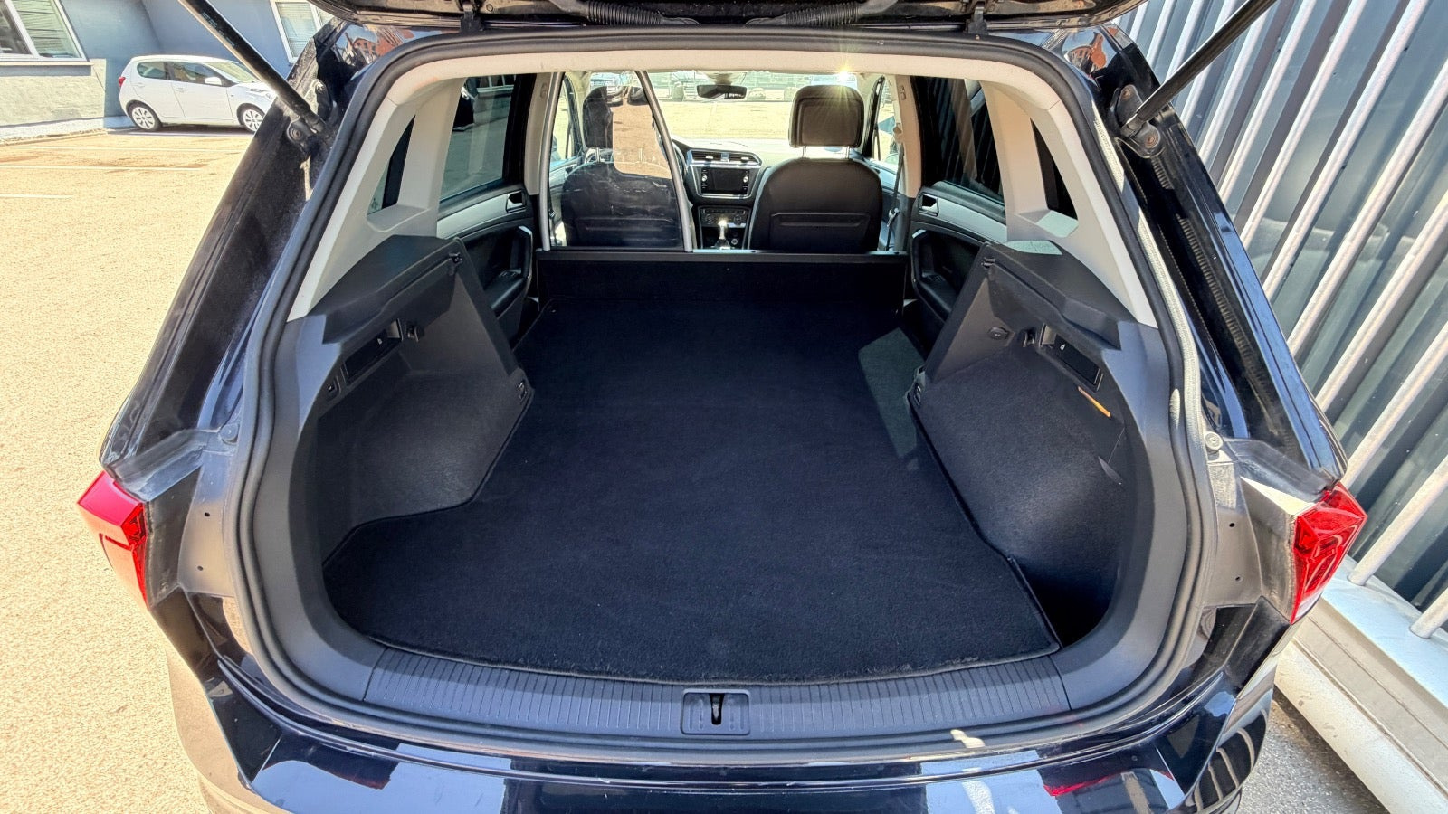 Sort VW Tiguan fra 2018