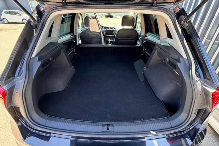 Sort VW Tiguan fra 2018