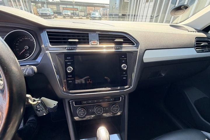 Sort VW Tiguan fra 2018