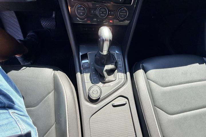 Sort VW Tiguan fra 2018