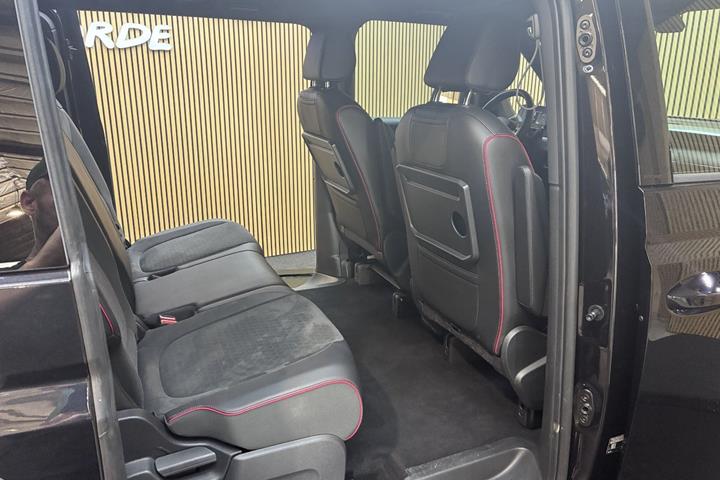 Sort VW ID.Buzz fra 2025