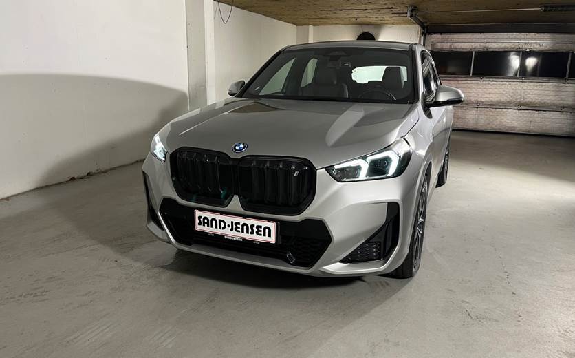 BMW iX1 xDrive30 M-Sport Premium