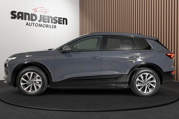 Grå Audi Q6 e-tron fra 2025