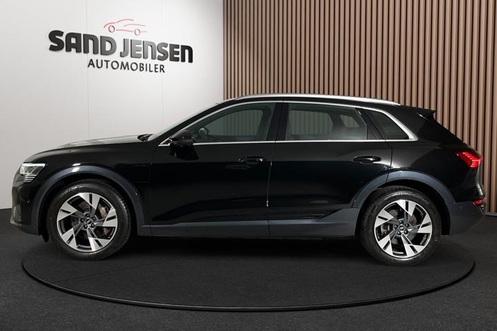 Sort Audi Q8 e-tron fra 2024