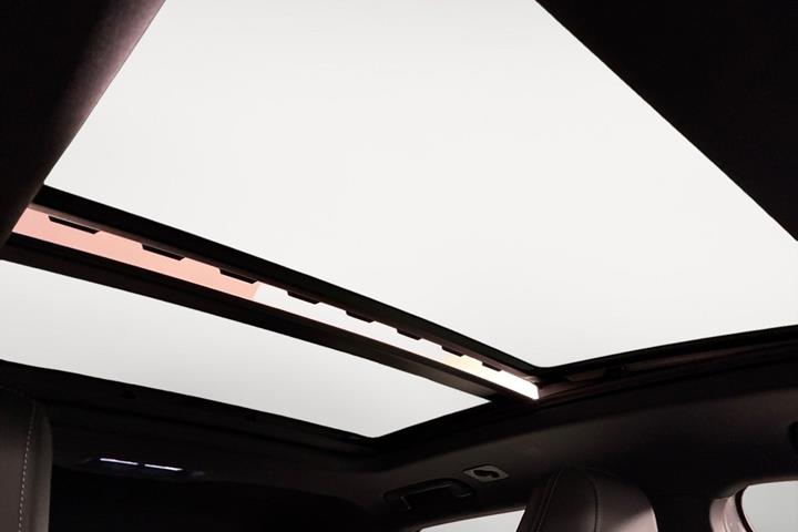 Hvid Audi Q4 e-tron fra 2025