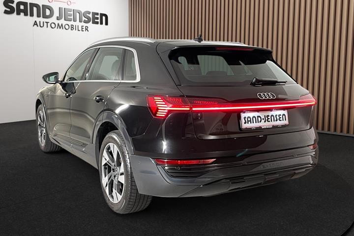 Sort Audi Q8 e-tron fra 2024