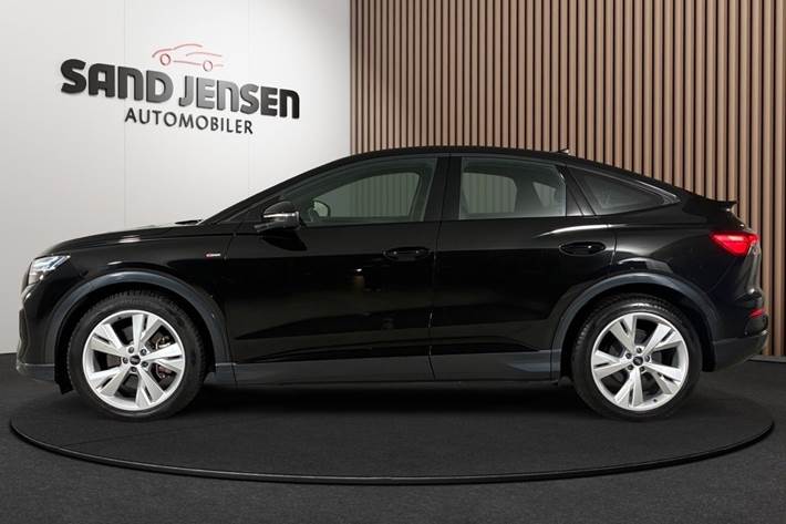 Sort Audi Q4 e-tron fra 2024