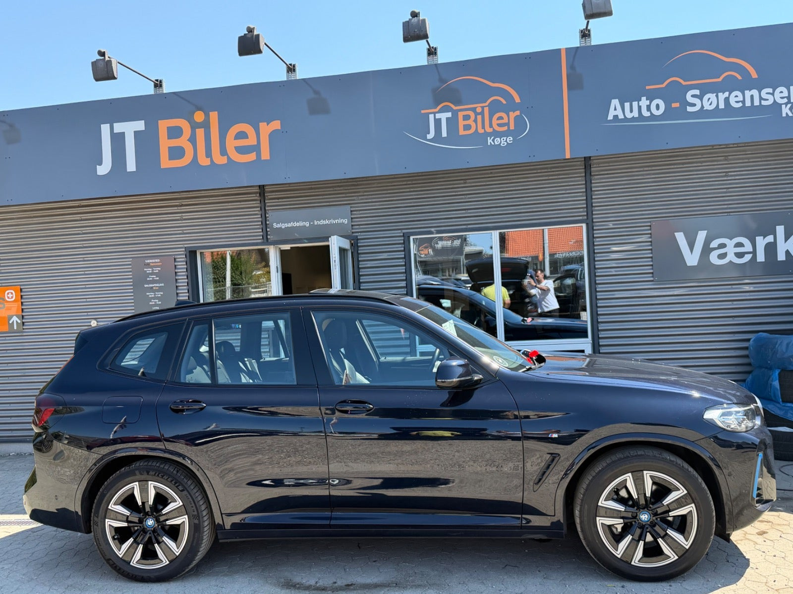 Sort BMW iX3 fra 2022