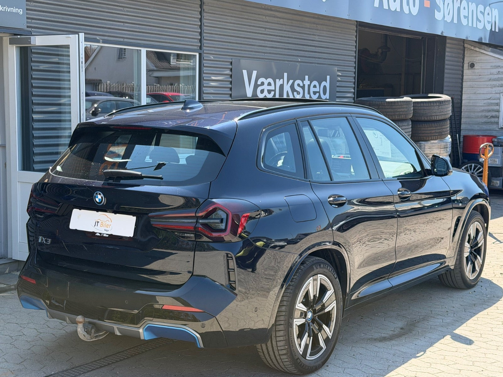 Sort BMW iX3 fra 2022