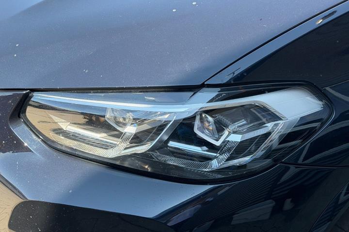 Sort BMW iX3 fra 2022