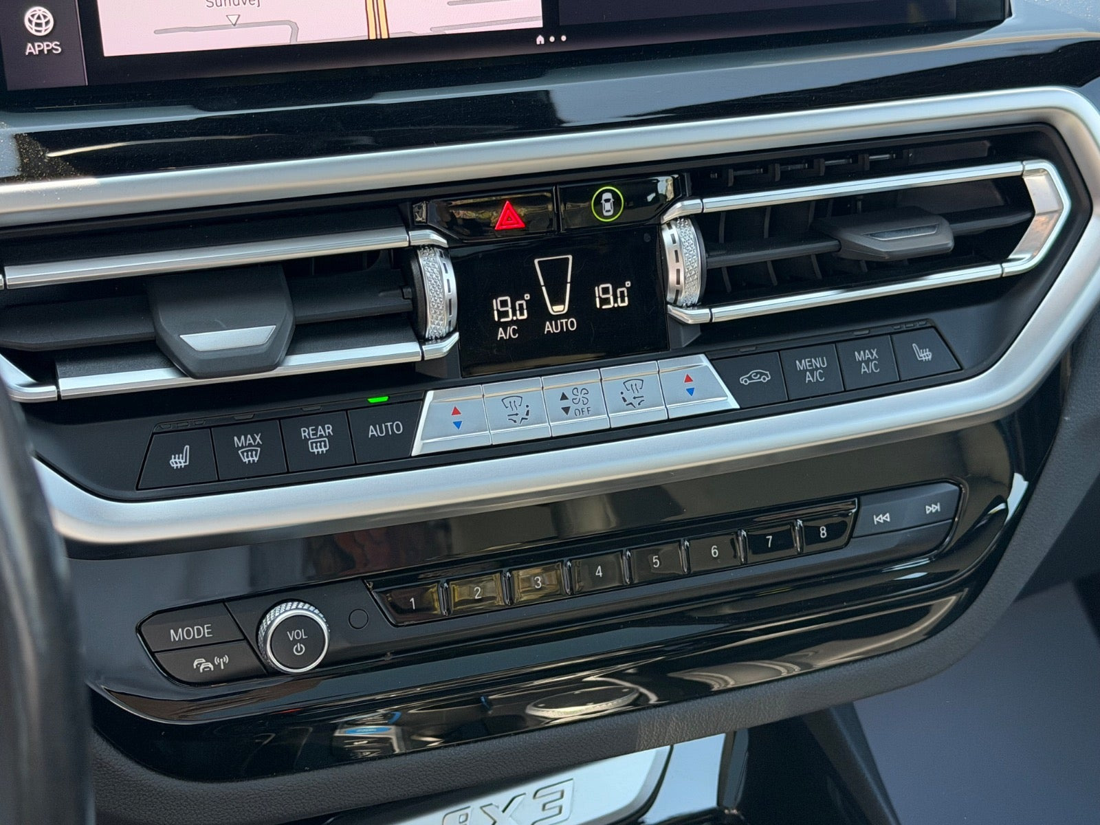 Sort BMW iX3 fra 2022