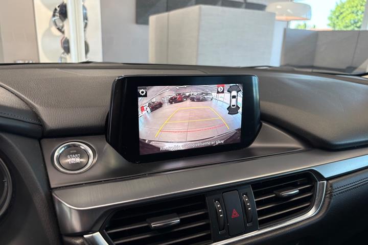 Brun Mazda 6 fra 2016