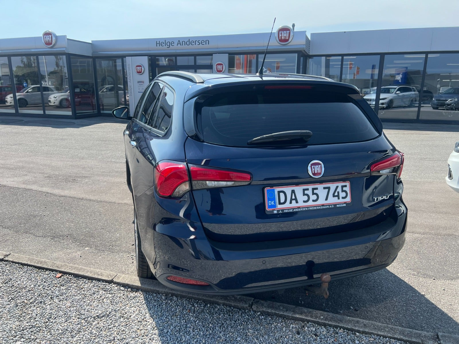 Blå Fiat Tipo fra 2017
