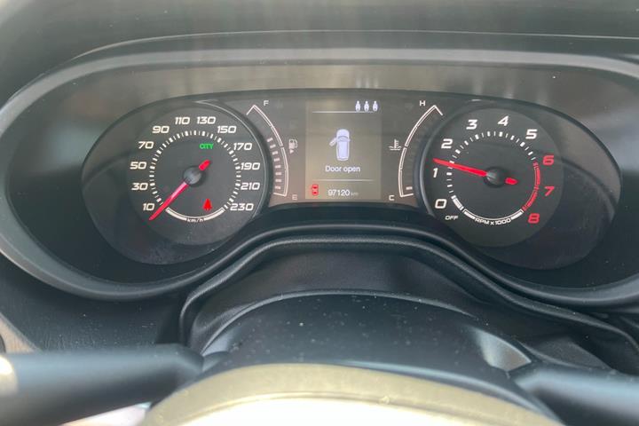 Blå Fiat Tipo fra 2017