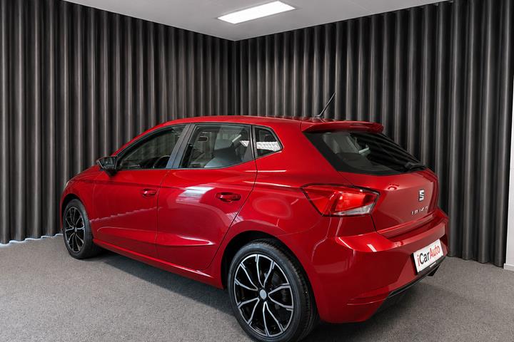 Rød Seat Ibiza fra 2018