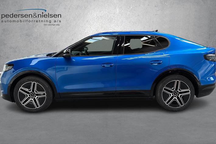 Blå Ford Capri fra 2025